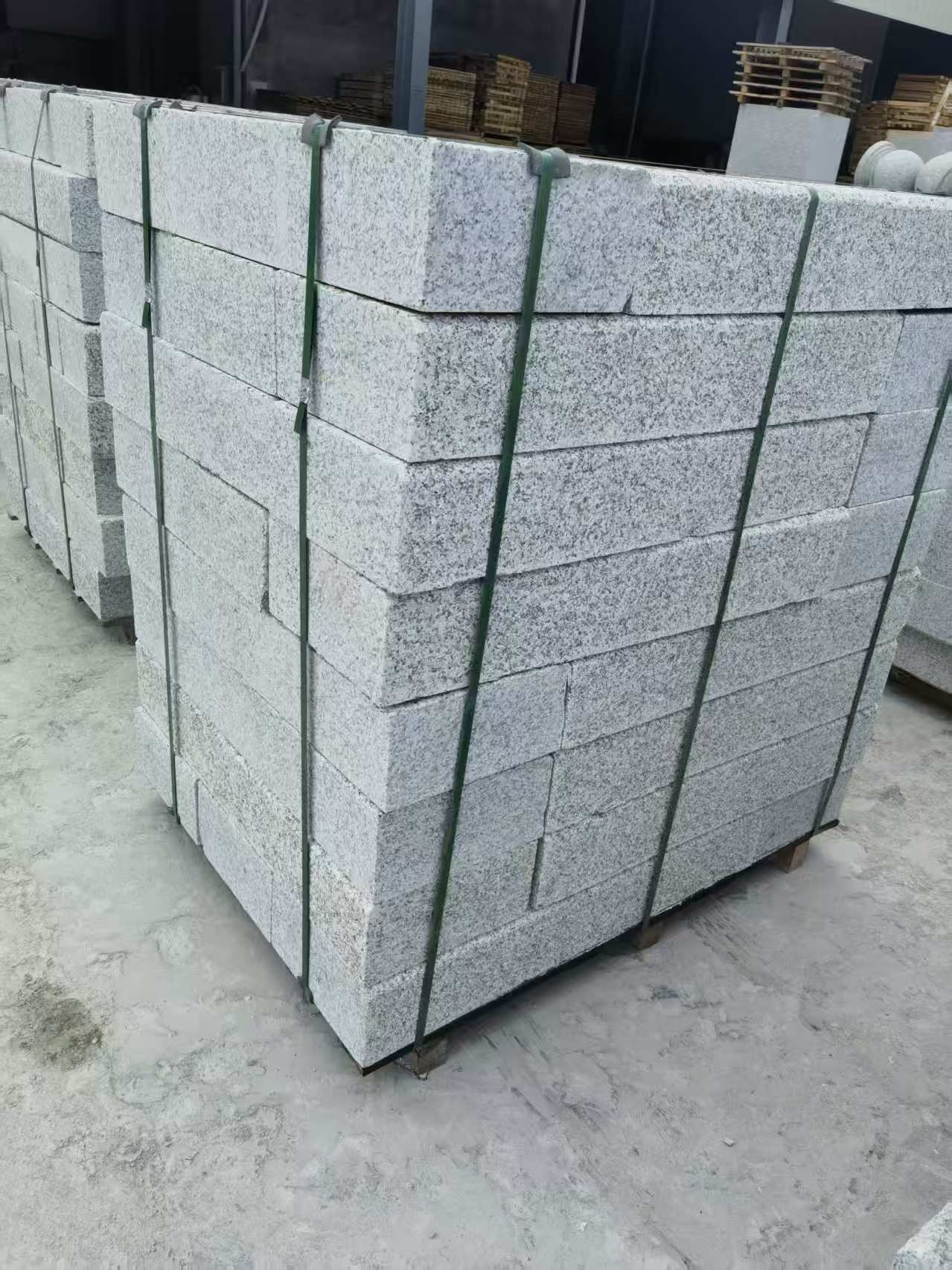 宁波 芙蓉白火烧两面路沿石