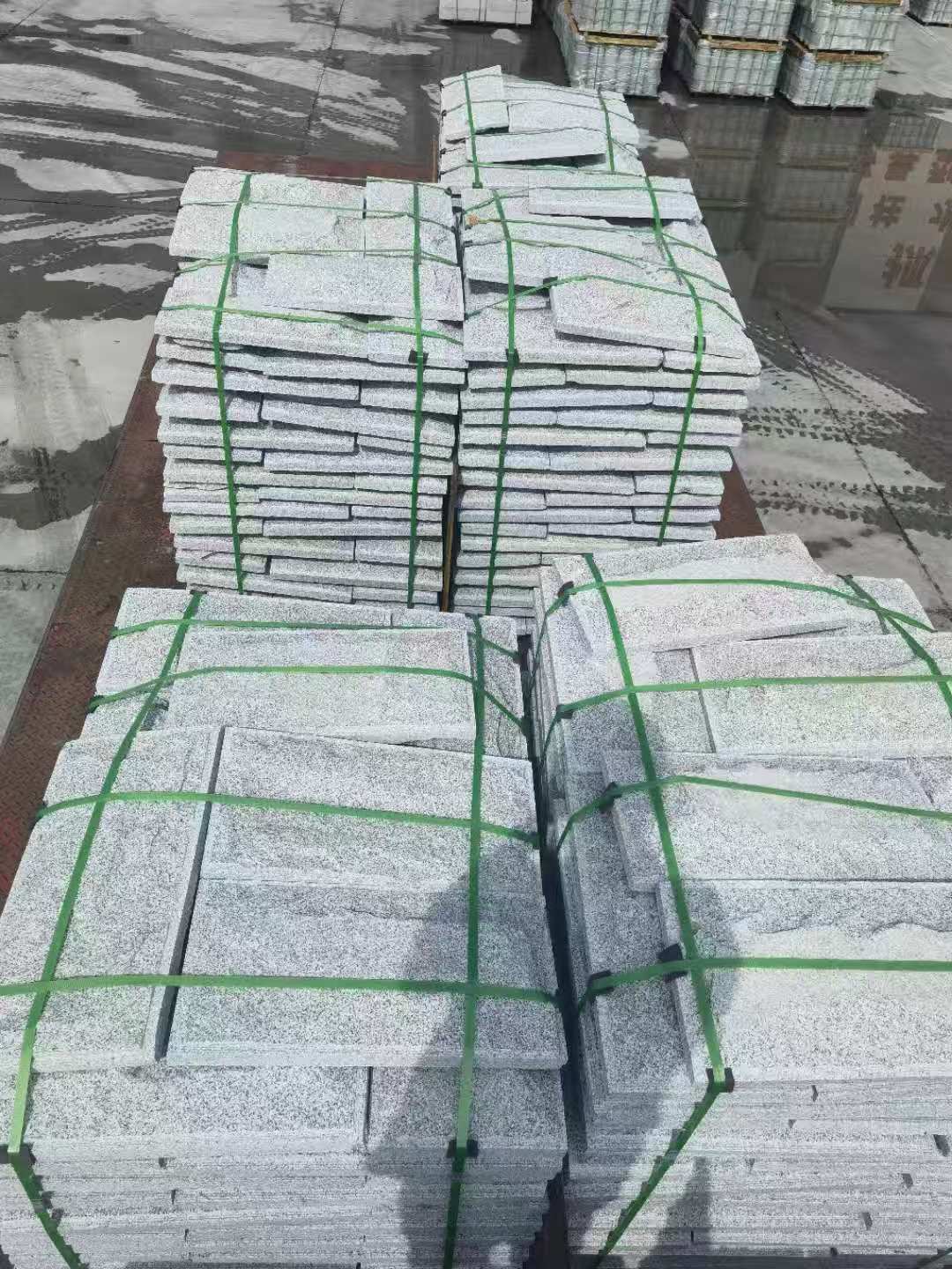 宁波 芝麻白蘑菇石装车出货