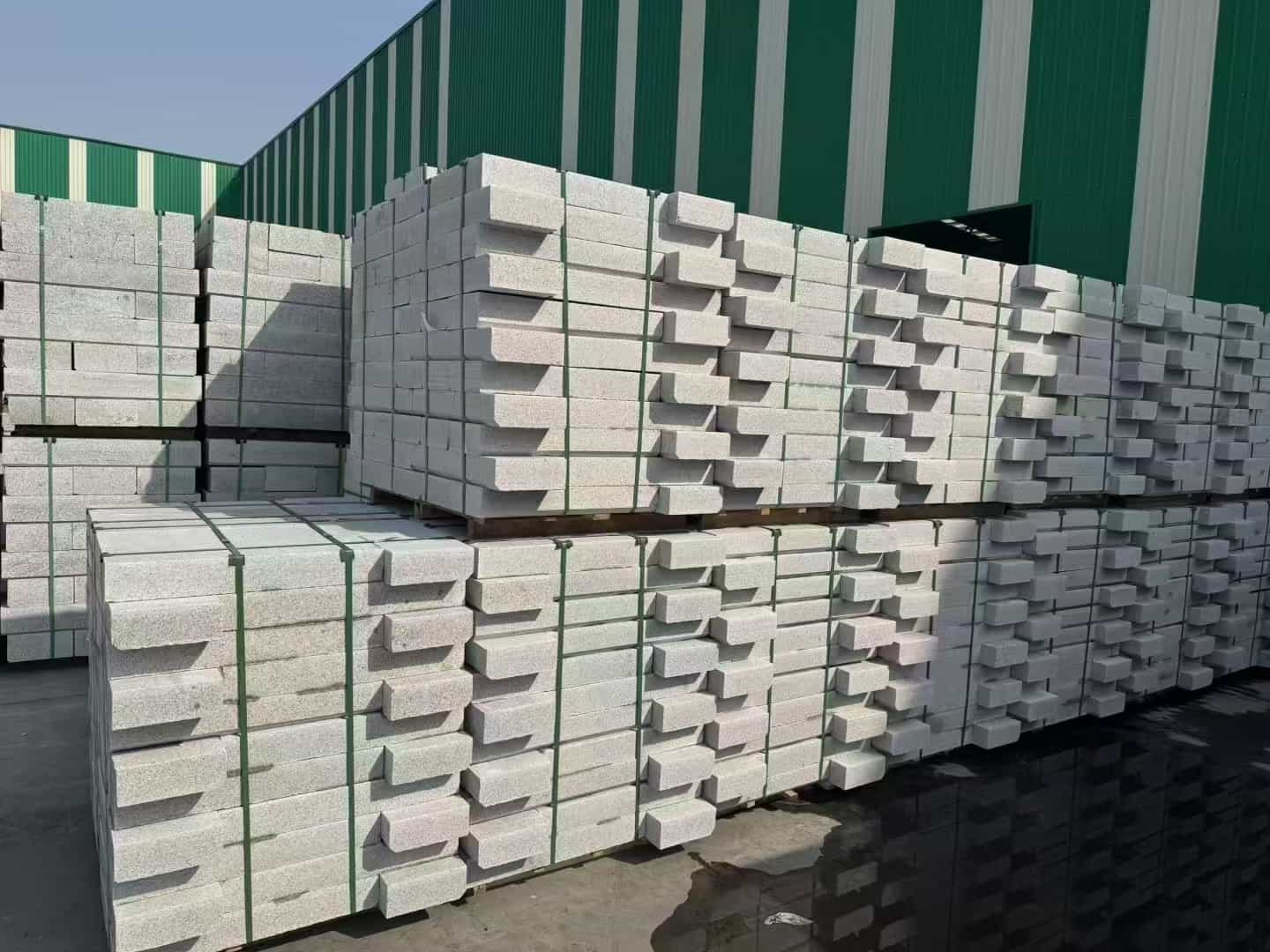 宁波芝麻白路沿石