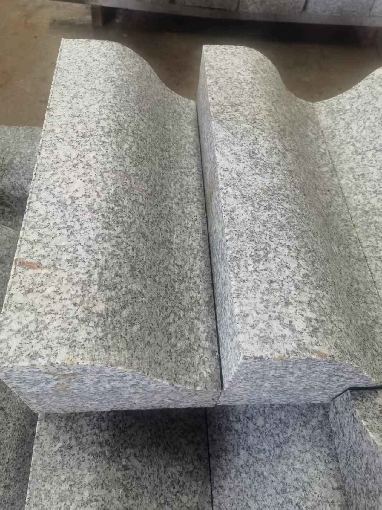 宁波芙蓉白S型拉丝面路沿石