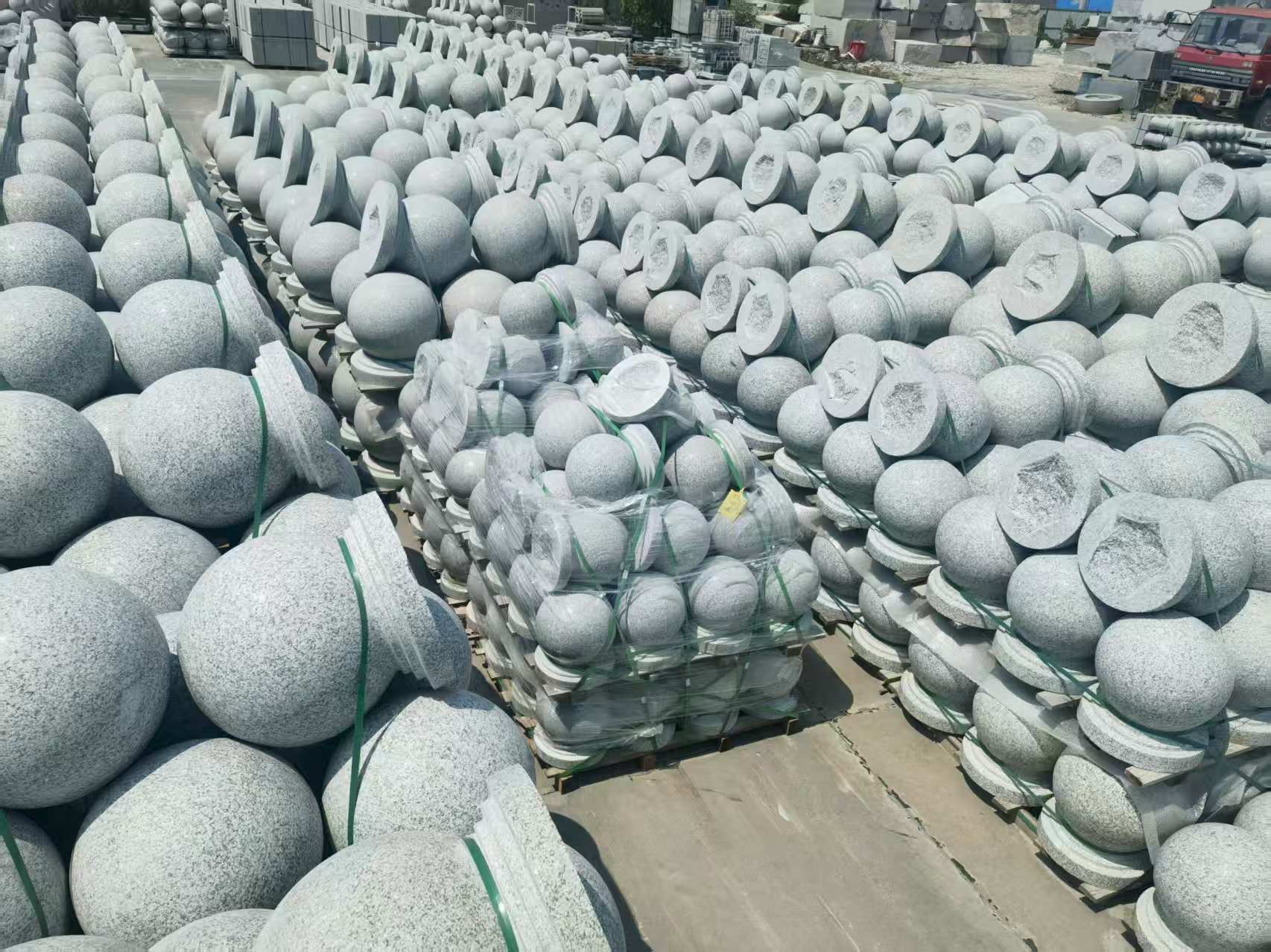 宁波 花岗岩实心圆球，石球，挡车球，挡车石，车止石，路障石。