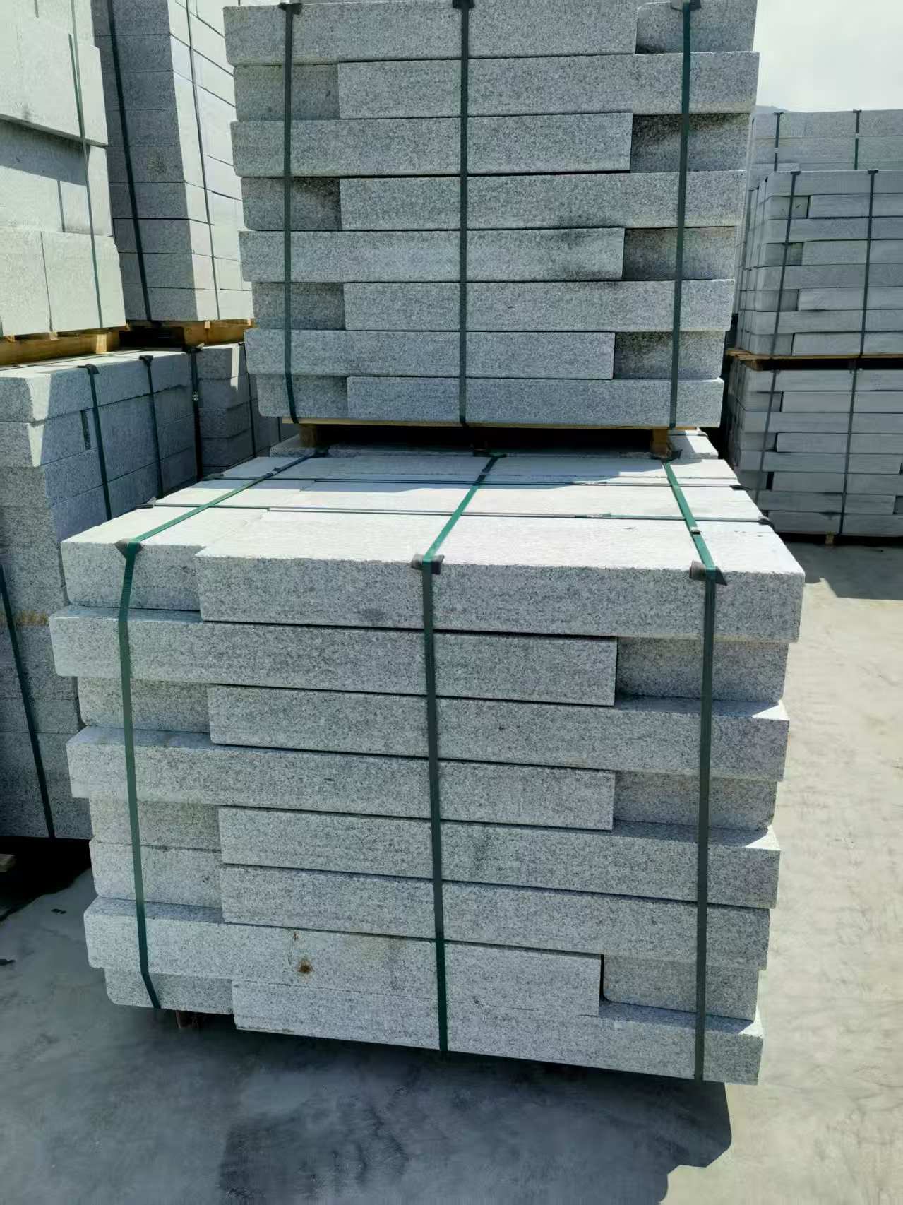 宁波 芙蓉白花岗岩路沿石、平石尺寸标准，色泽均匀