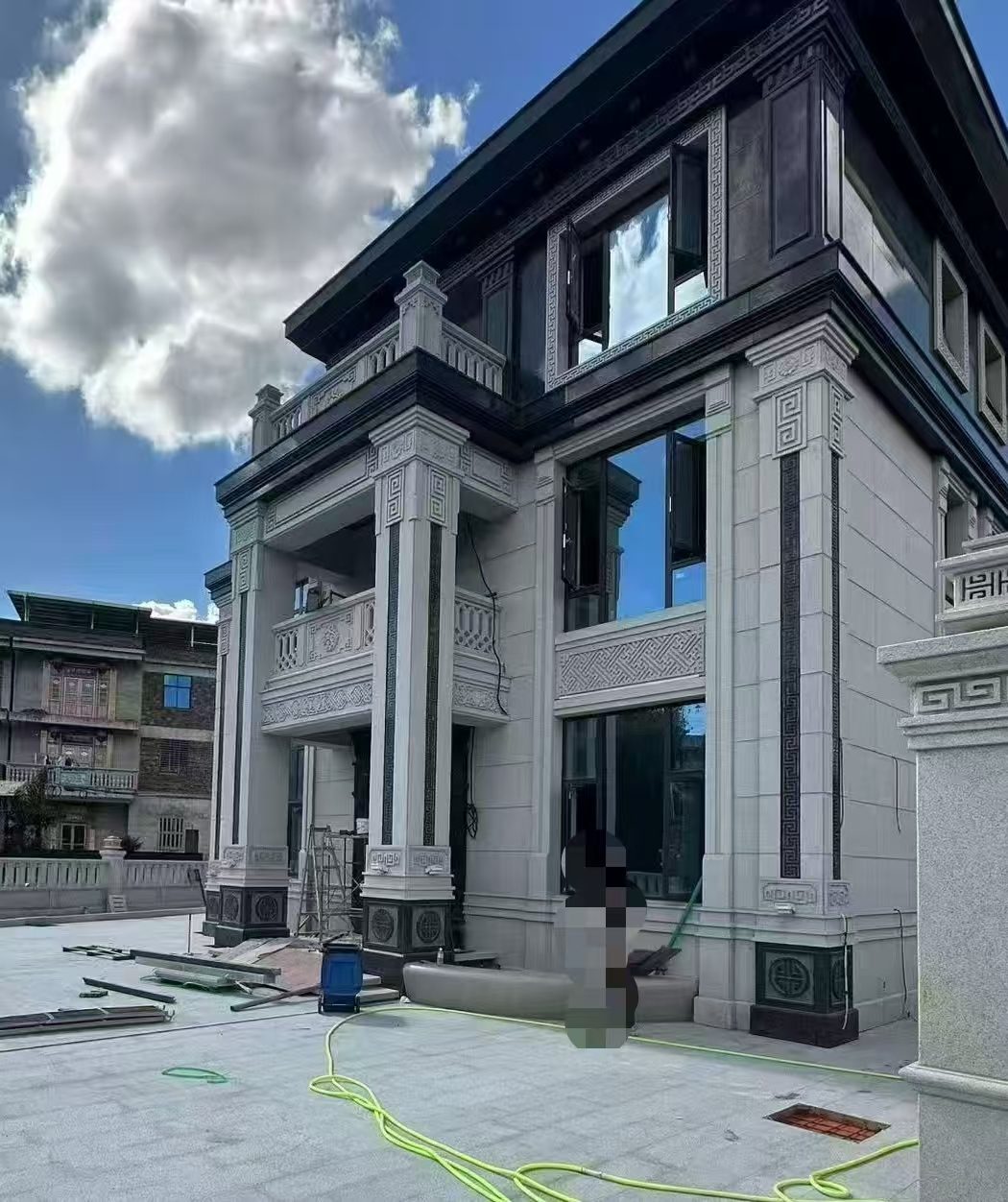 宁波 别墅干挂，芝麻白与芝麻黑完美配合